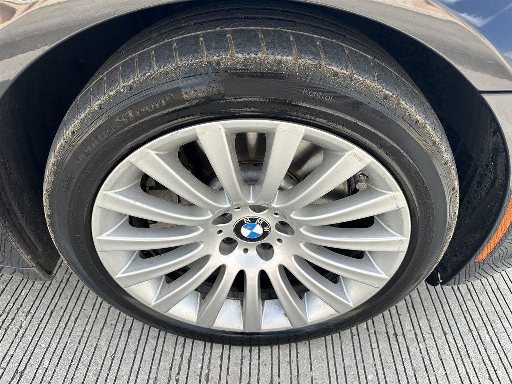 BMW 7-Series 750Li 2009