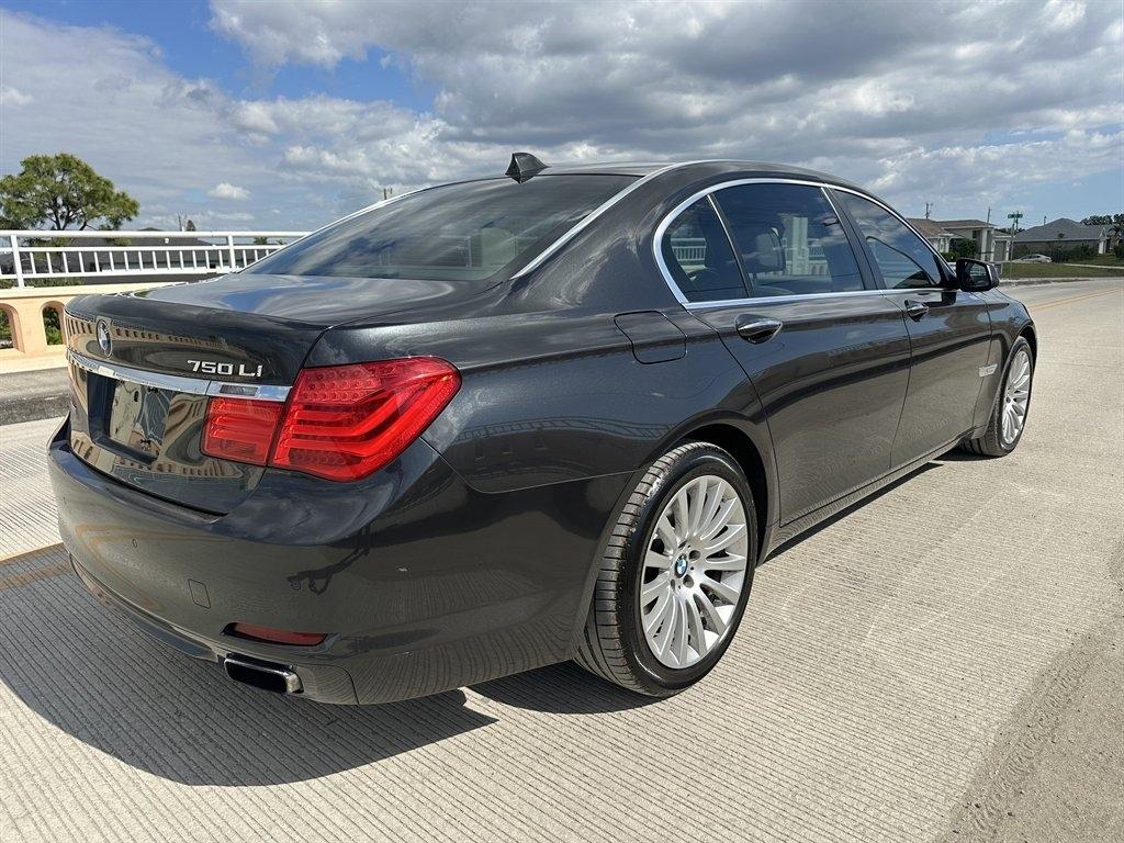 BMW 7-Series 750Li 2009