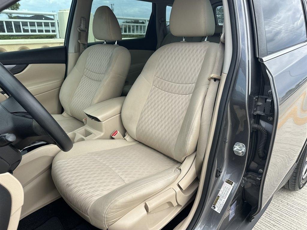 Nissan Rogue  2017
