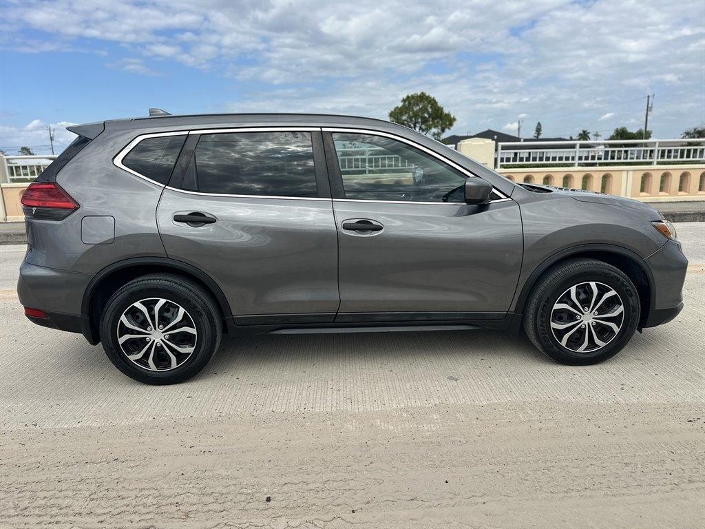 Nissan Rogue  2017