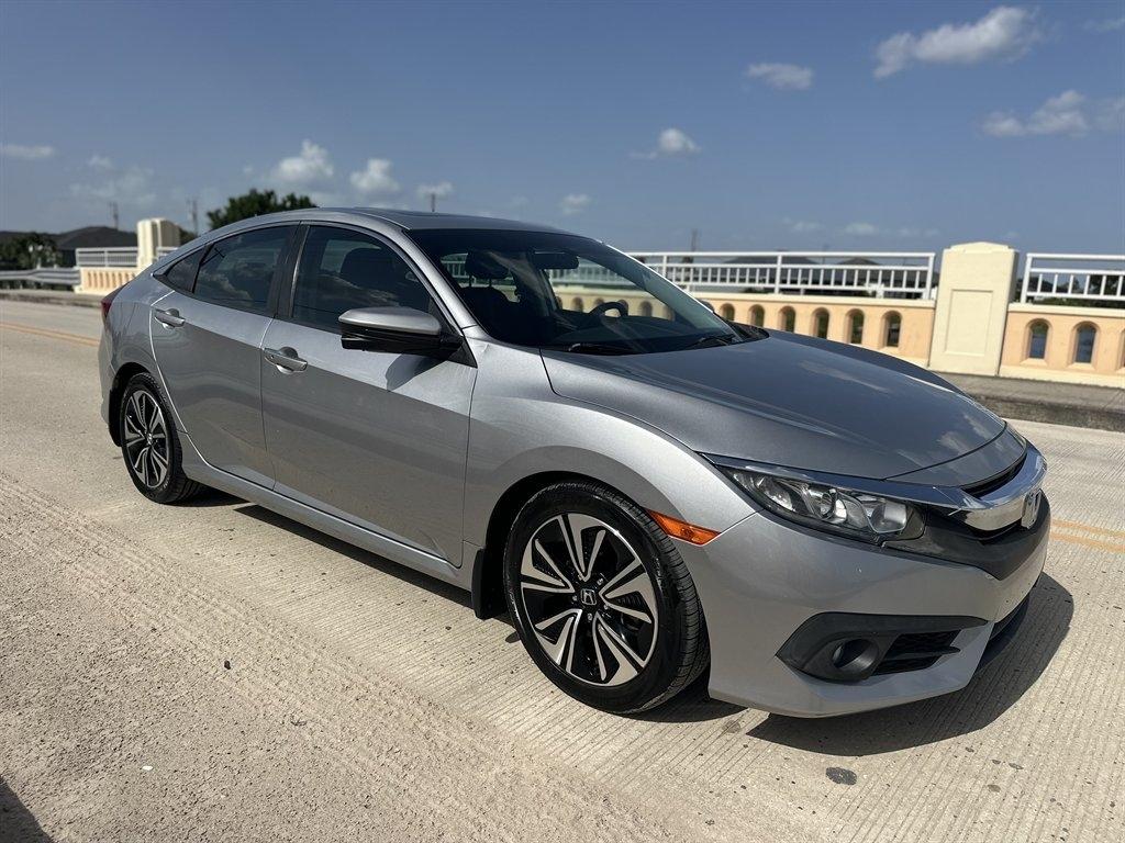 Honda Civic EX-T Sedan CVT 2016