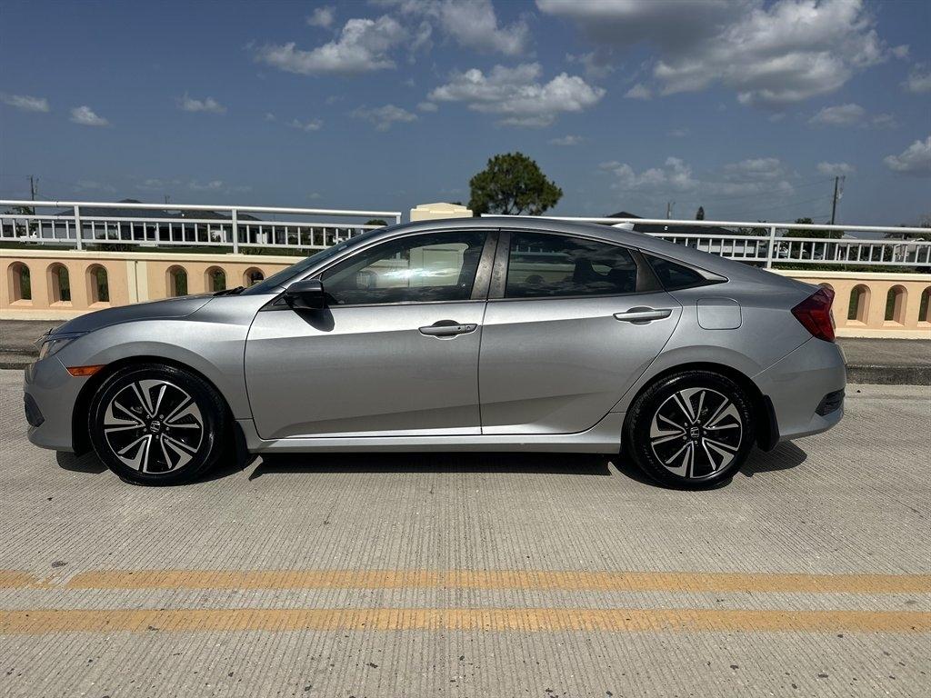 Honda Civic EX-T Sedan CVT 2016