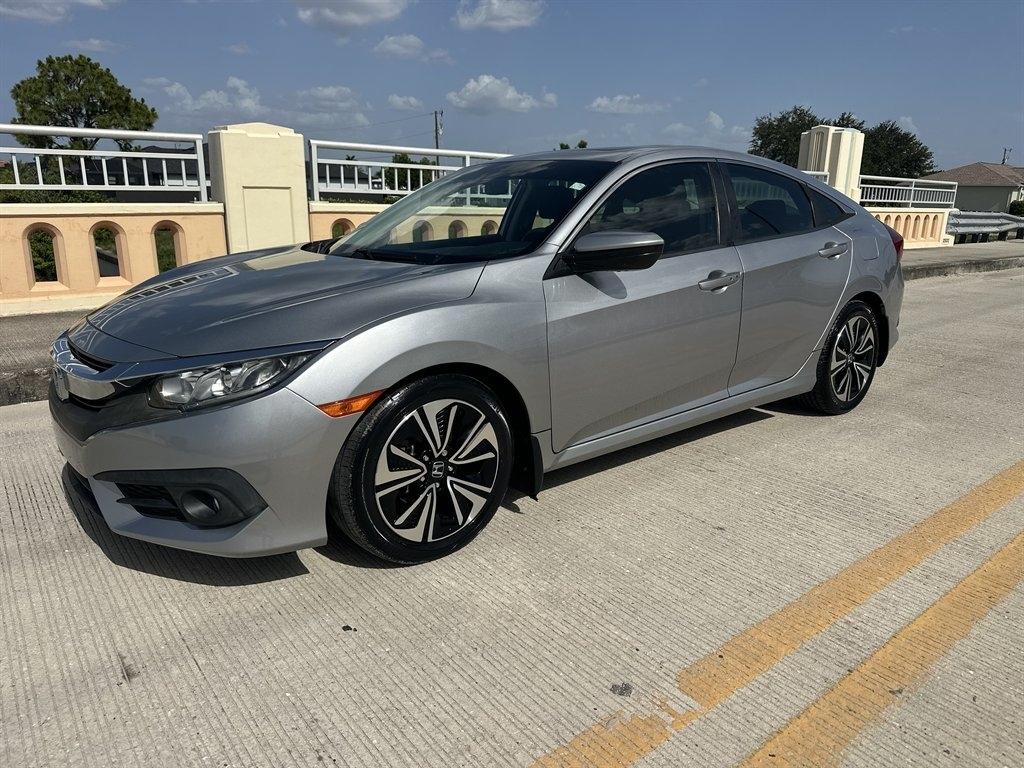 Honda Civic EX-T Sedan CVT 2016
