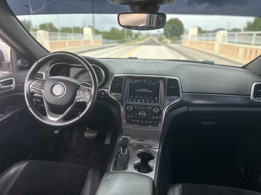 Jeep Grand Cherokee Laredo 4WD 2018