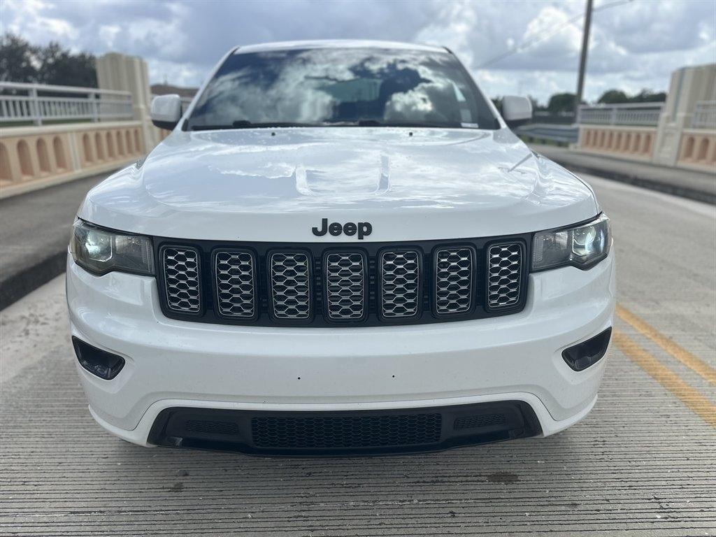 Jeep Grand Cherokee Laredo 4WD 2018