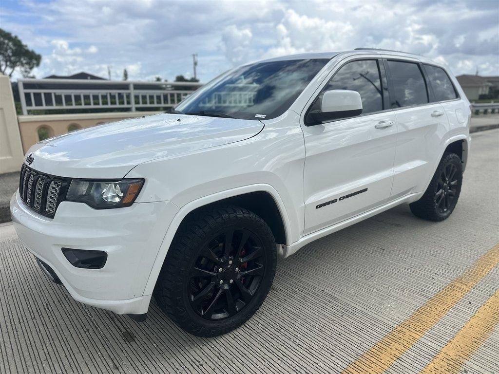Jeep Grand Cherokee Laredo 4WD 2018