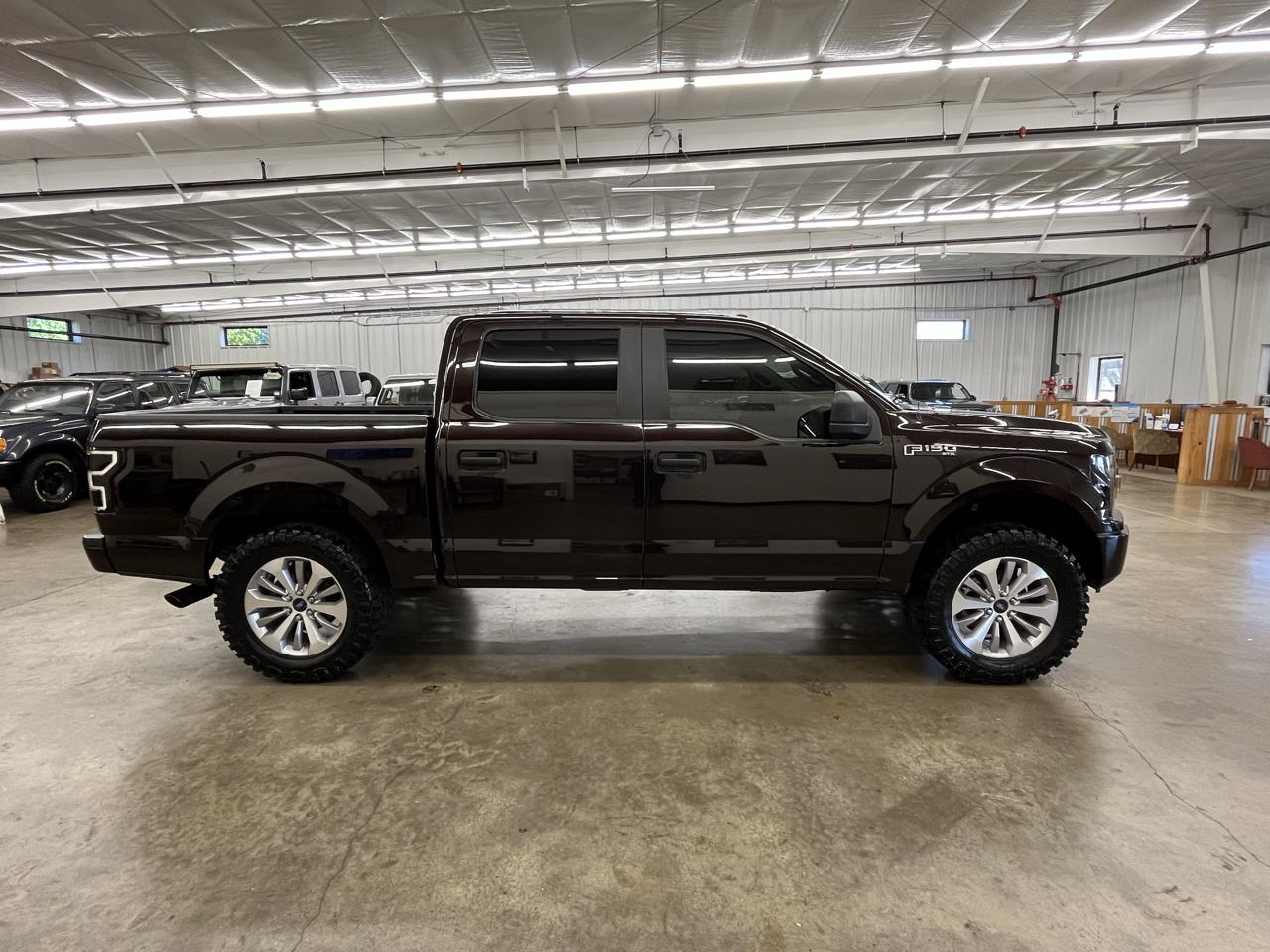 Ford F-150 photo 6