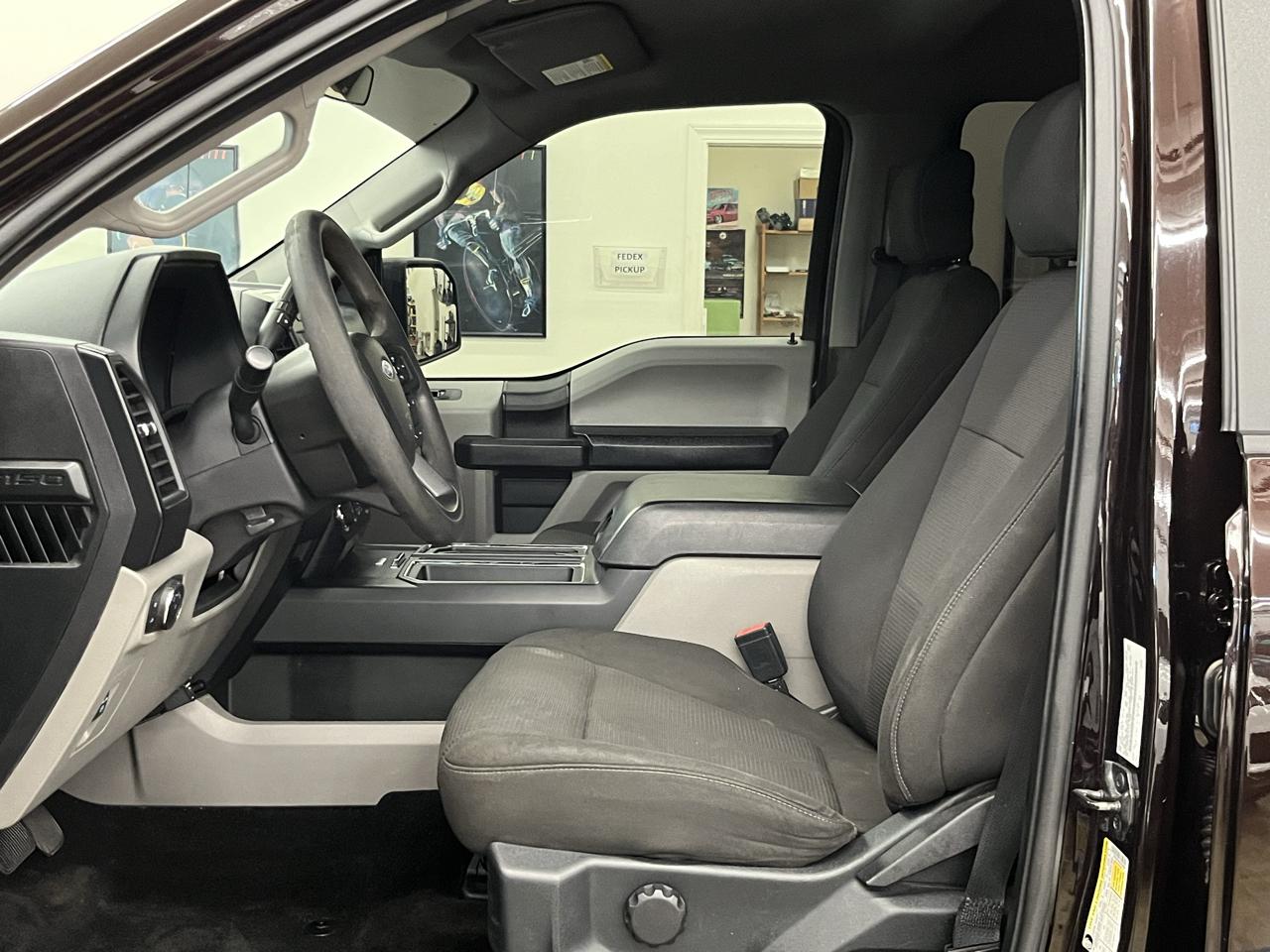 Ford F-150 photo 12