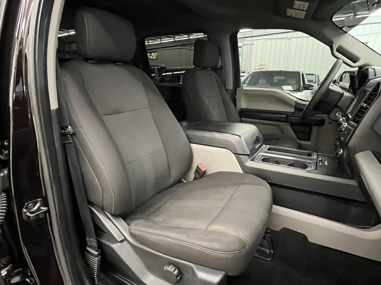 Ford F-150 photo 19