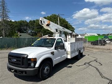 2008 Ford Super Duty F-350 DRW 2WD Reg Cab 141" WB 60" CA XLT