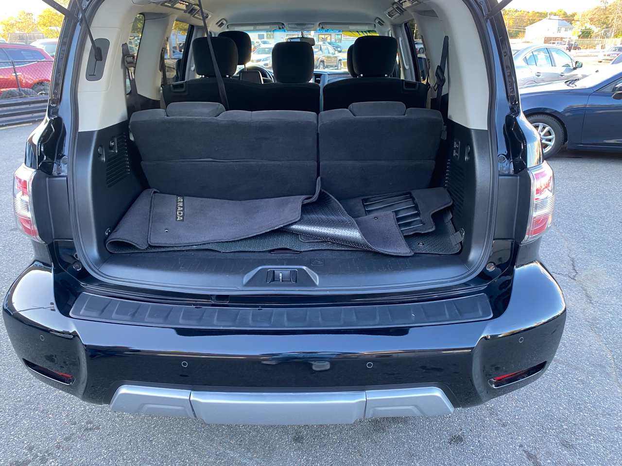 Nissan Armada 4x4 SV 2017