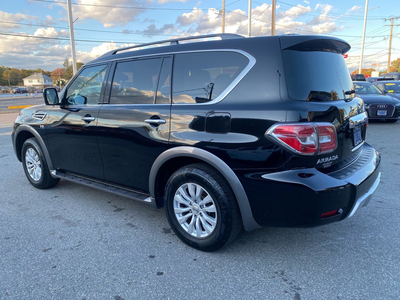Nissan Armada 4x4 SV 2017