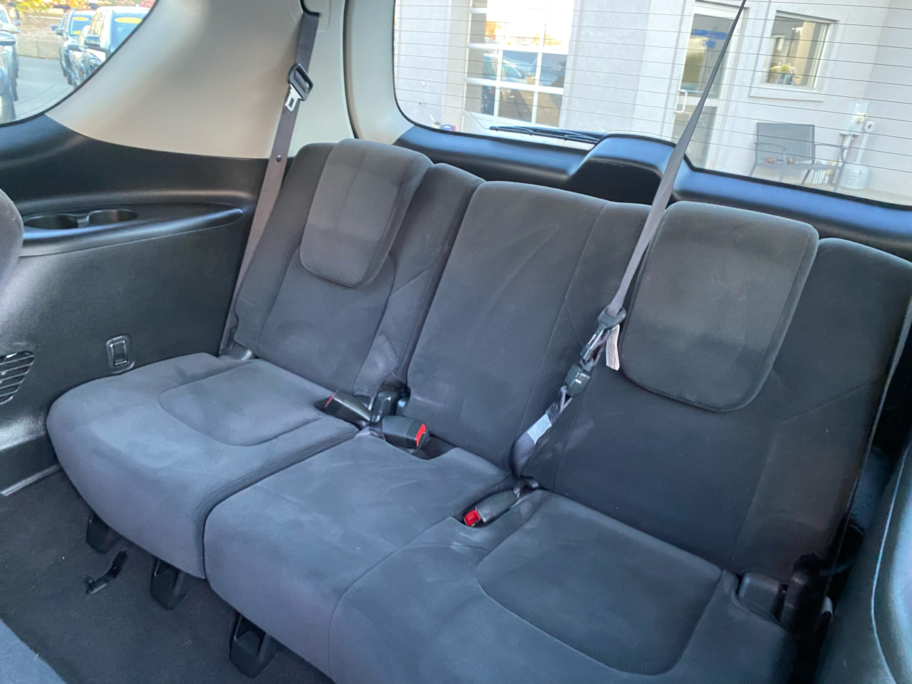 Nissan Armada 4x4 SV 2017