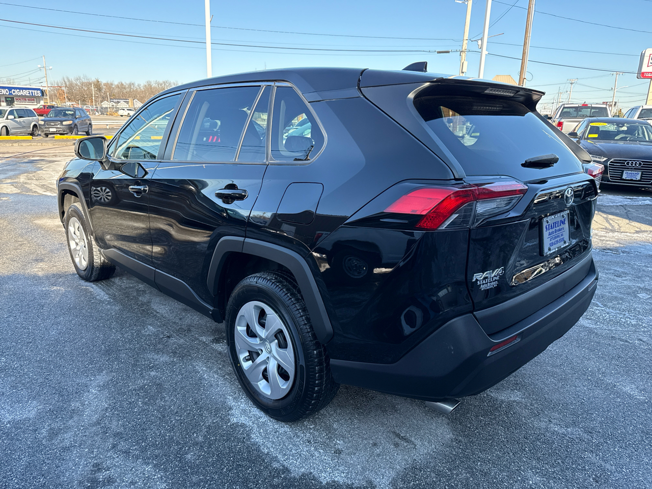 Toyota RAV4 LE AWD (Natl) 2022