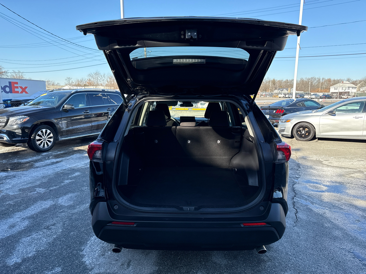 Toyota RAV4 LE AWD (Natl) 2022