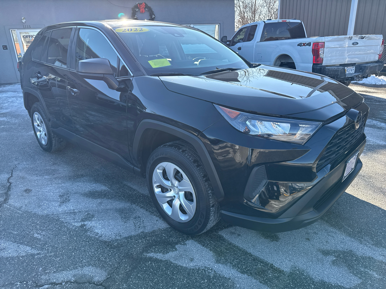 Toyota RAV4 LE AWD (Natl) 2022