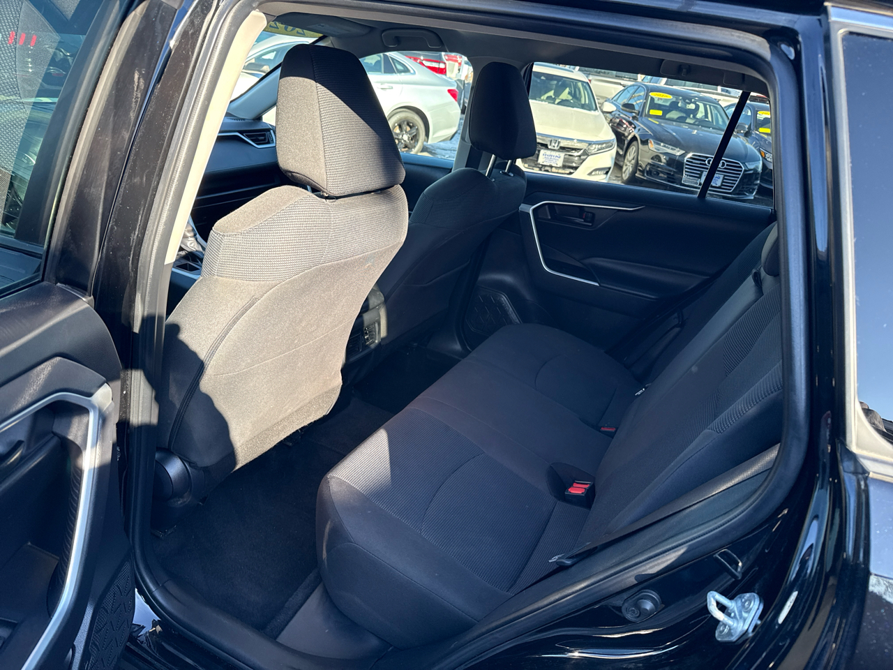 Toyota RAV4 LE AWD (Natl) 2022