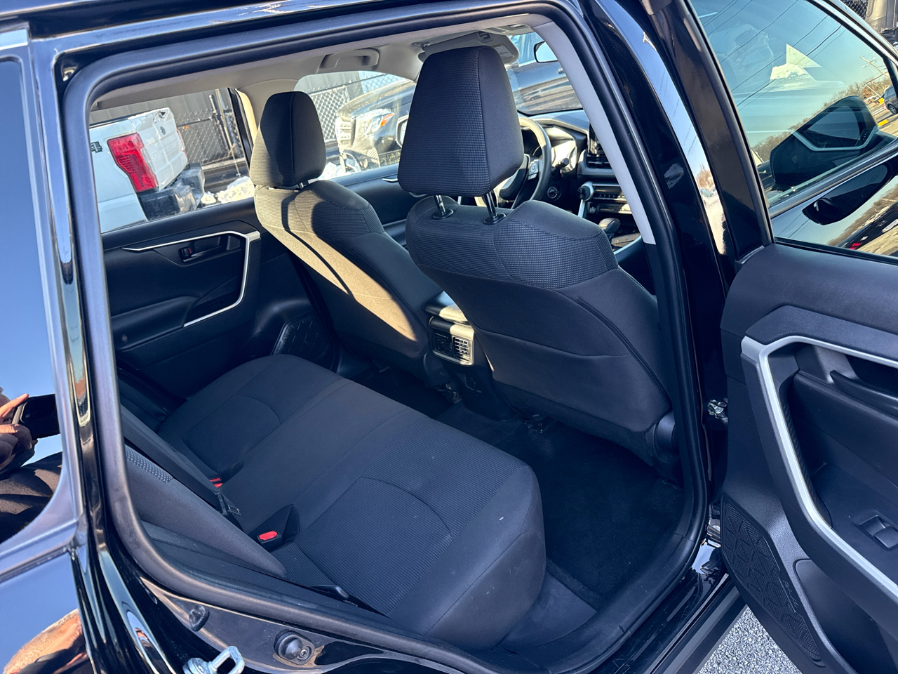 Toyota RAV4 LE AWD (Natl) 2022