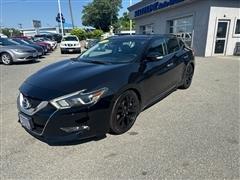 2017 Nissan Maxima 