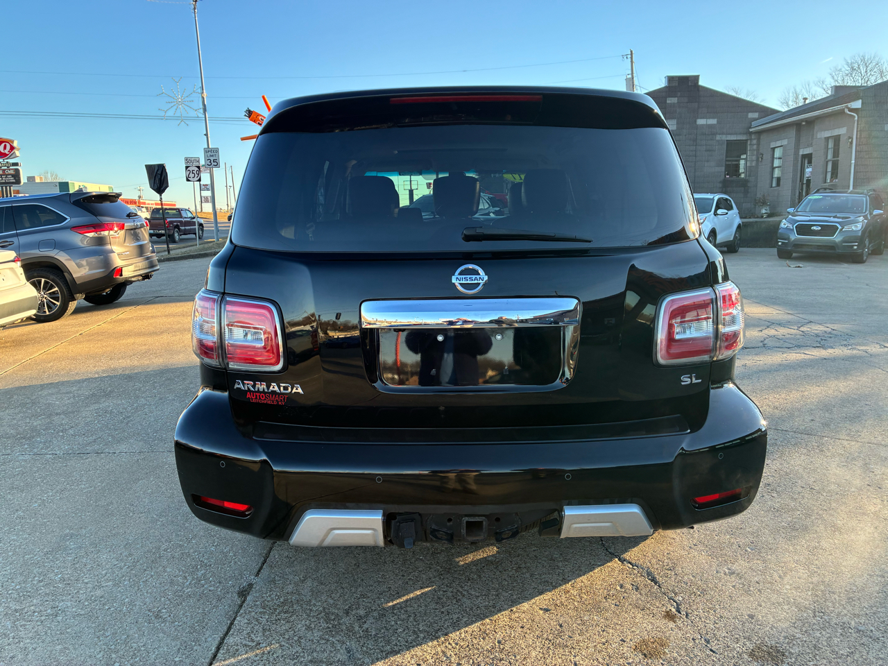 Nissan Armada 4x4 SL 2017