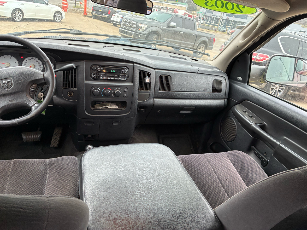 Dodge Ram 2500 4dr Quad Cab 140.5" WB 4WD SLT 2003