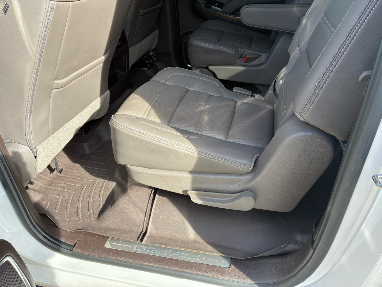 GMC Yukon XL 4WD 4dr Denali 2019