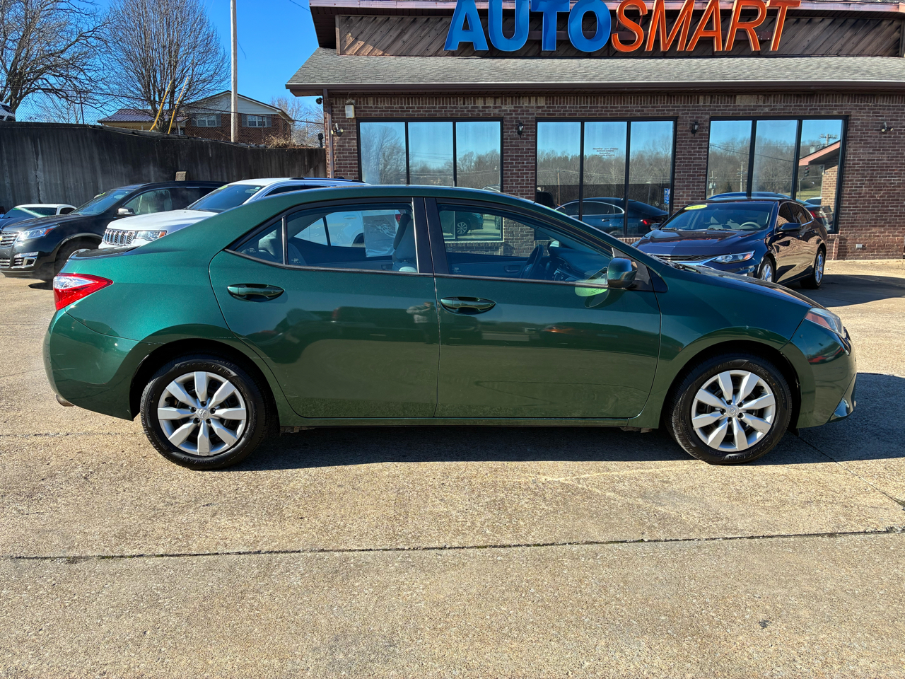 Toyota Corolla 4dr Sdn CVT LE Premium (Natl) 2015