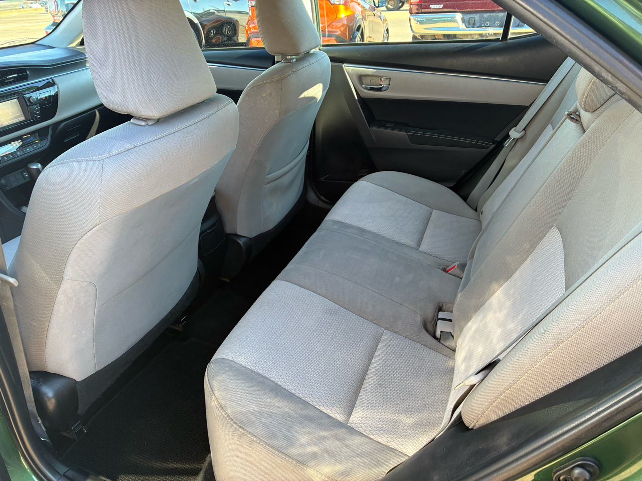 Toyota Corolla 4dr Sdn CVT LE Premium (Natl) 2015