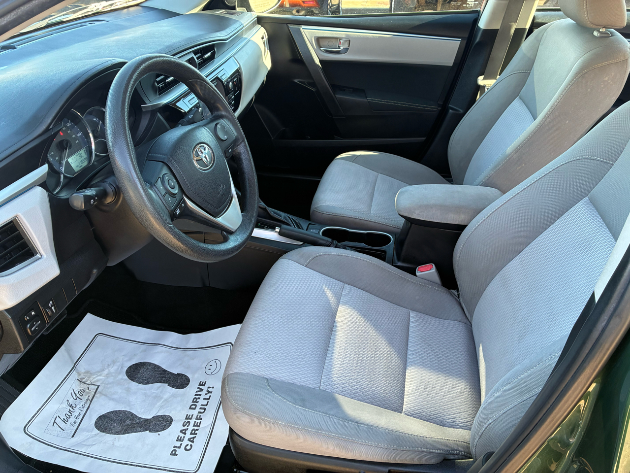 Toyota Corolla 4dr Sdn CVT LE Premium (Natl) 2015