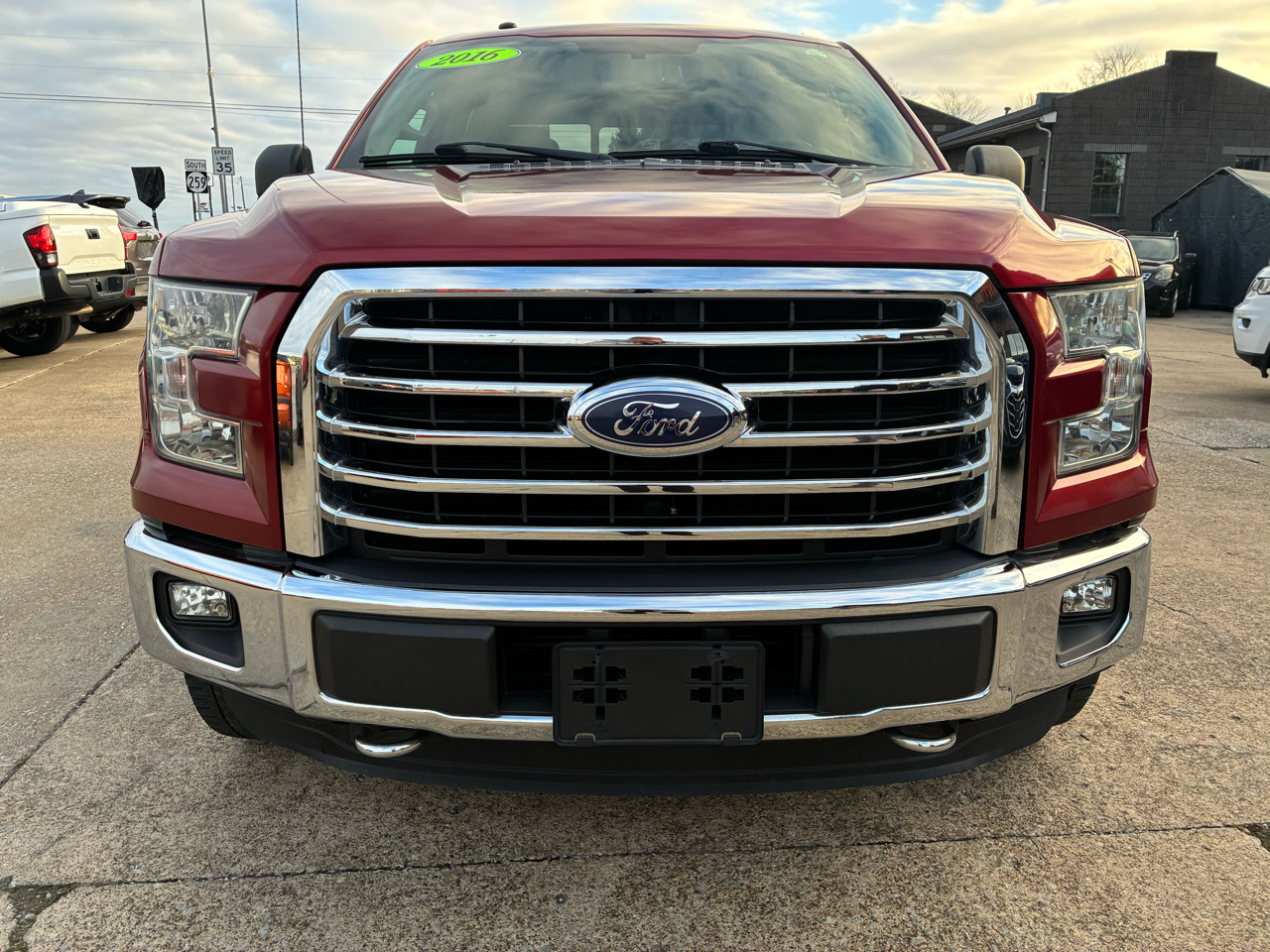 Ford F-150 4WD SuperCrew 145" XLT 2016