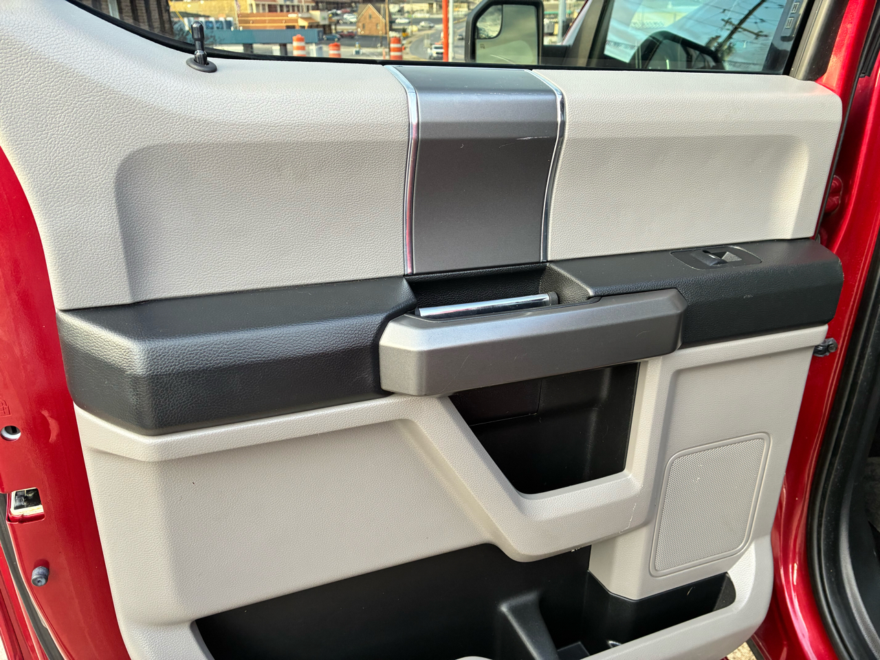 Ford F-150 4WD SuperCrew 145" XLT 2016