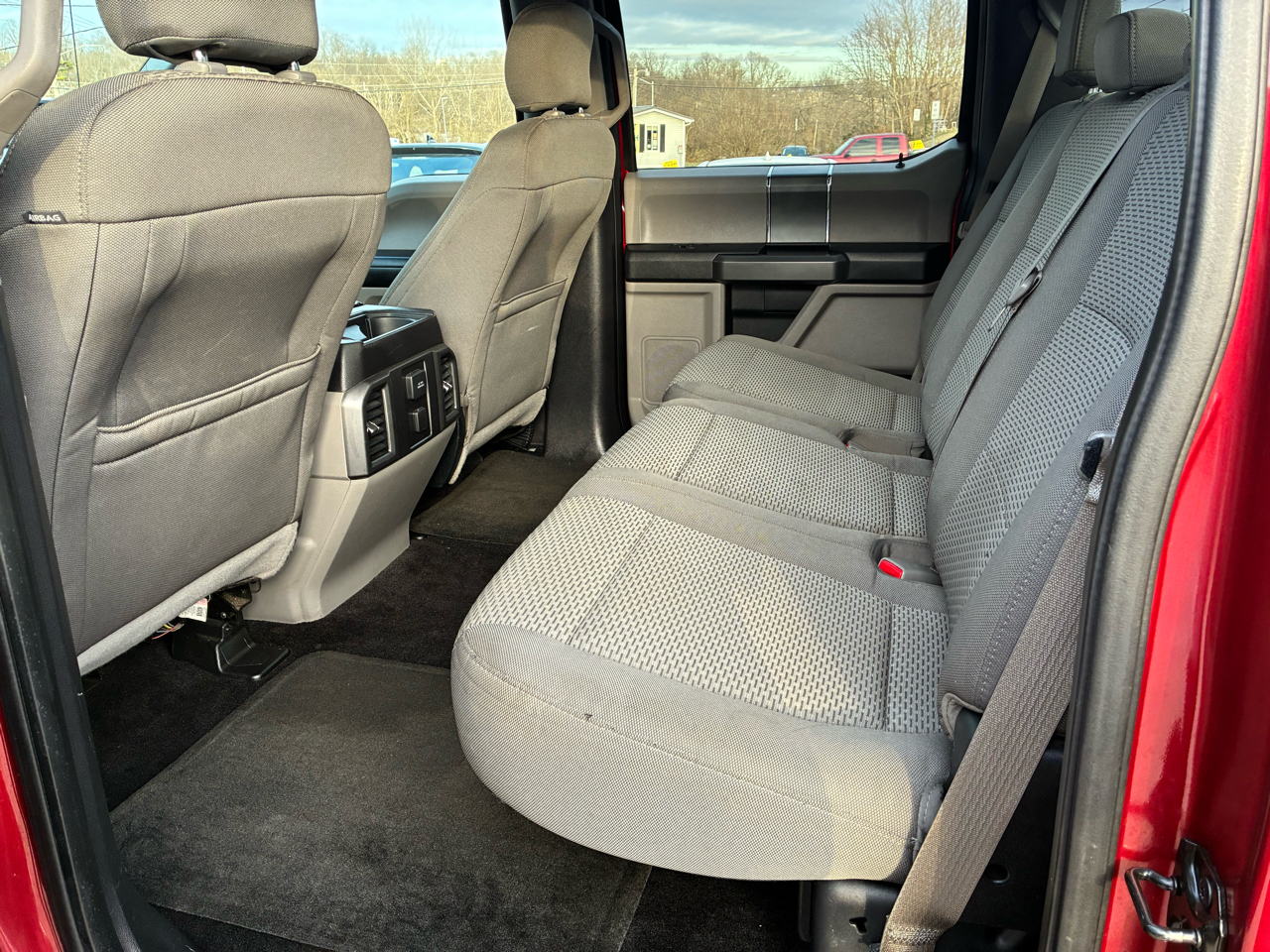 Ford F-150 4WD SuperCrew 145" XLT 2016