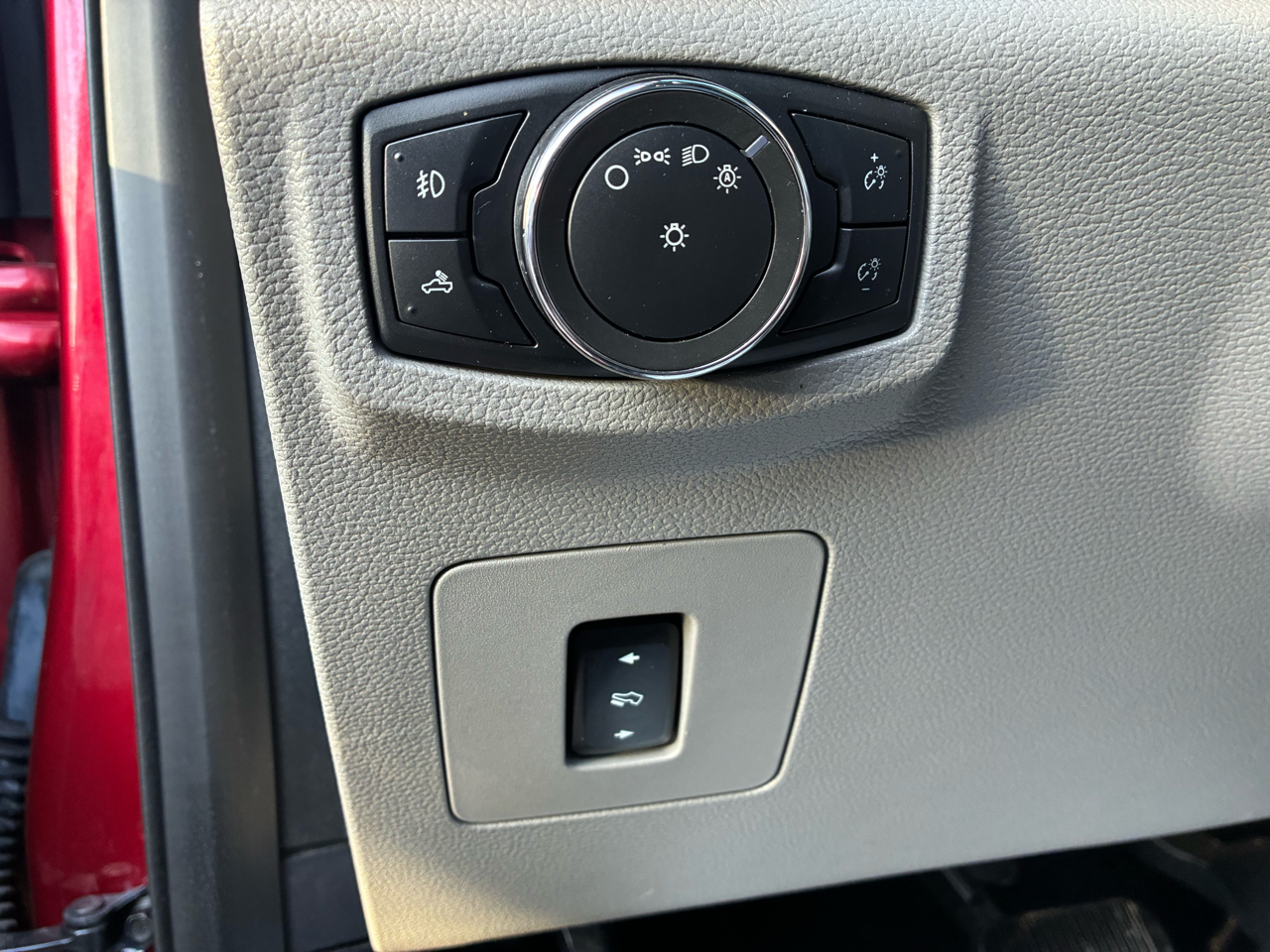 Ford F-150 4WD SuperCrew 145" XLT 2016