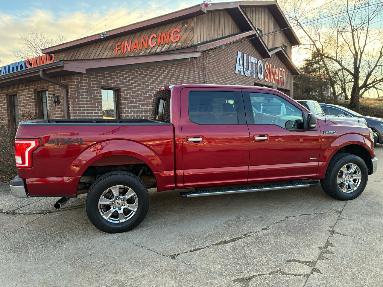 Ford F-150 4WD SuperCrew 145" XLT 2016