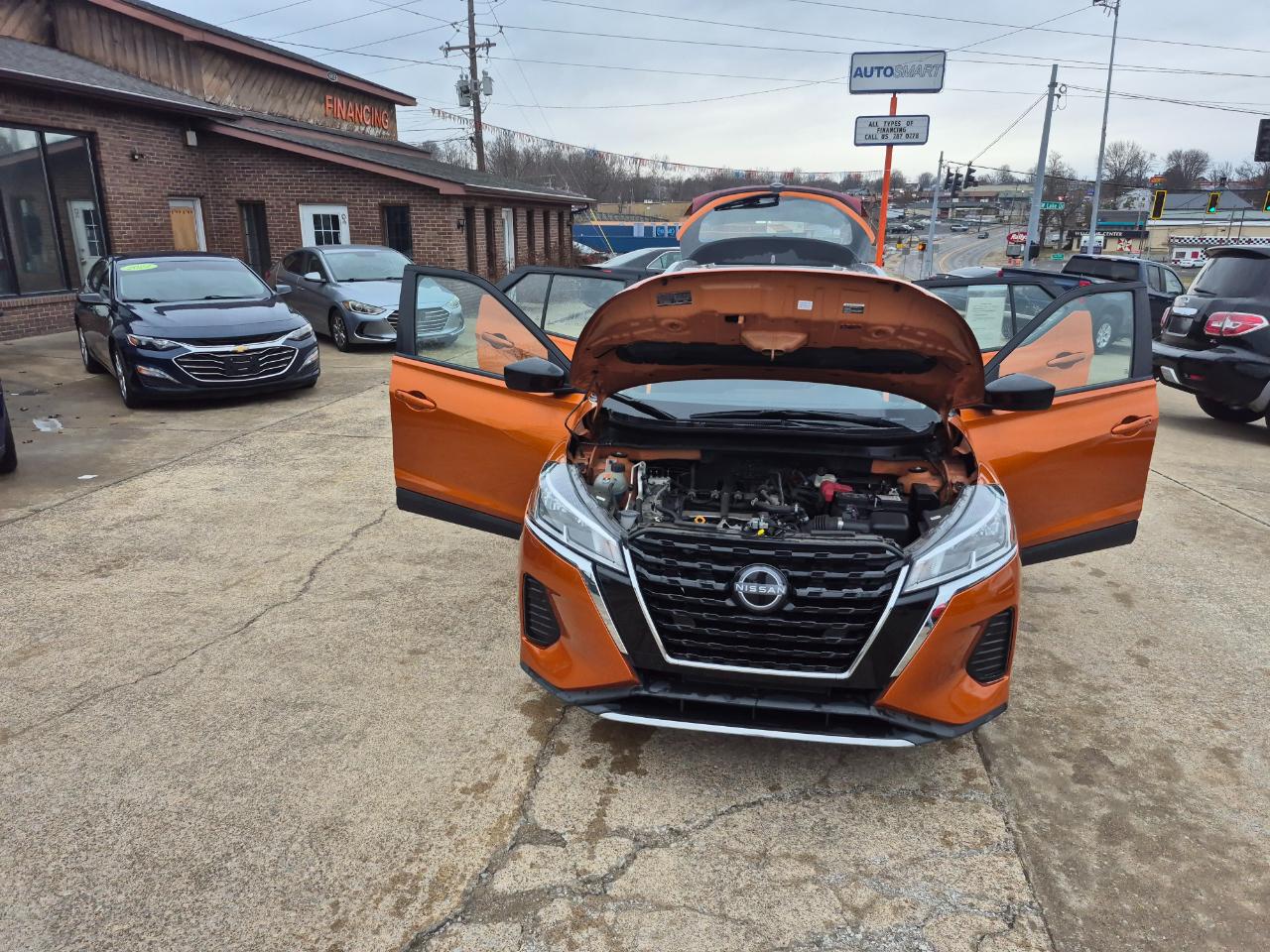 Nissan Kicks SV FWD 2023