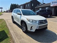 2017 Toyota Highlander 