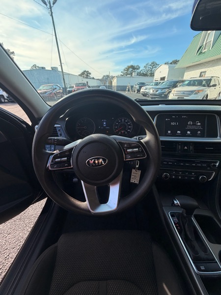 Kia Optima  2020