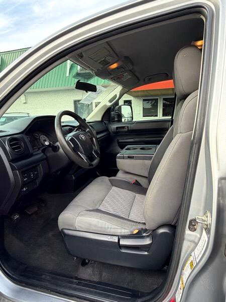 Toyota Tundra  2015