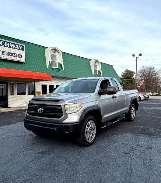 Toyota Tundra  2015