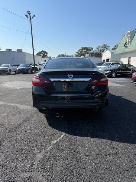 Nissan Altima  2017