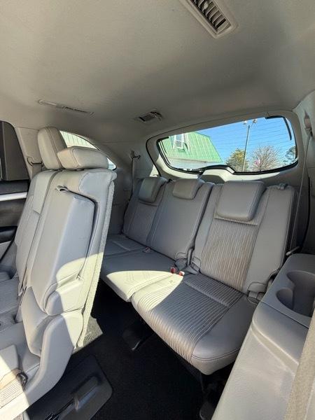 Toyota Highlander  2017