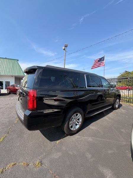 Chevrolet Suburban  2019