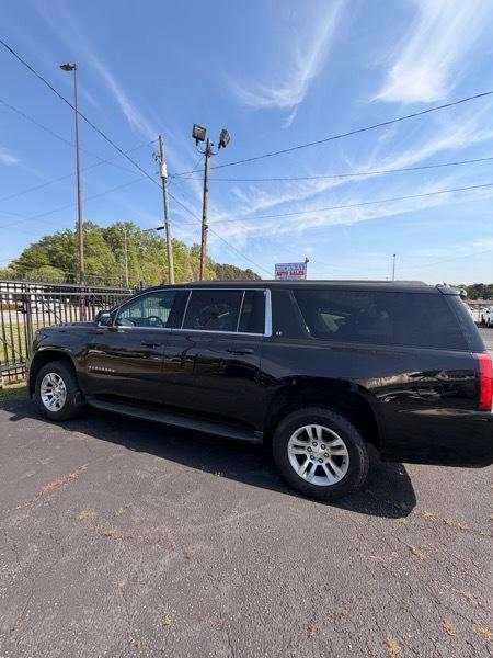 Chevrolet Suburban  2019