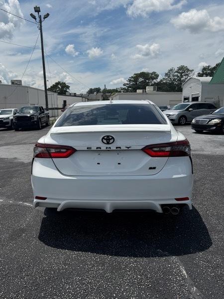 Toyota Camry  2022