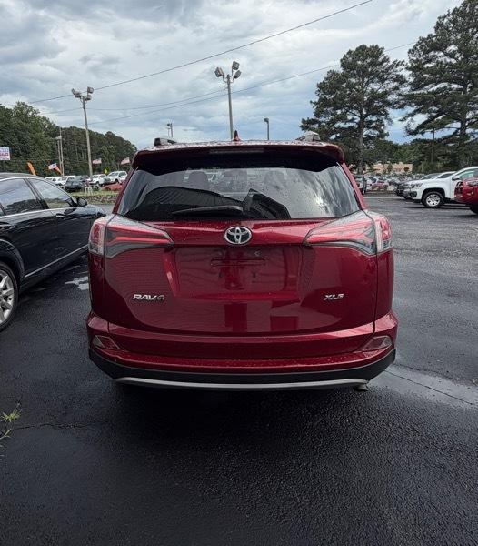 Toyota RAV4  2018