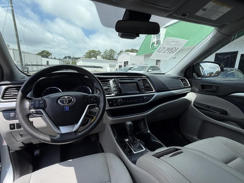 Toyota Highlander  2019