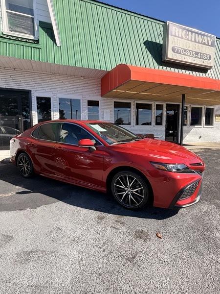 Toyota Camry  2023
