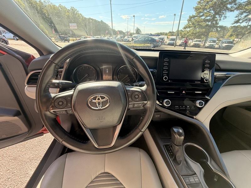 Toyota Camry  2023