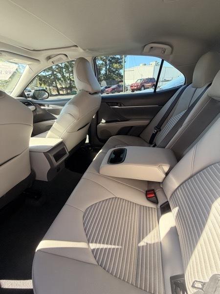 Toyota Camry  2023