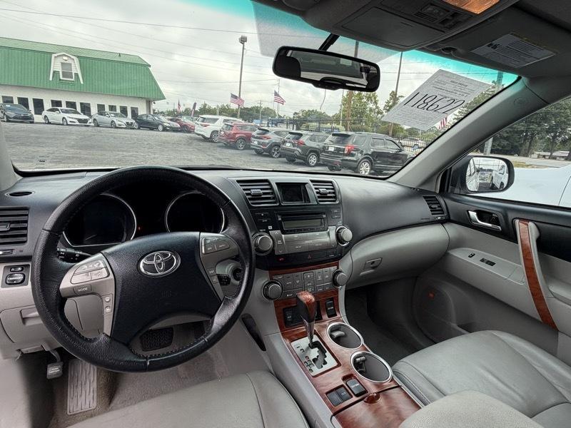 Toyota Highlander  2010